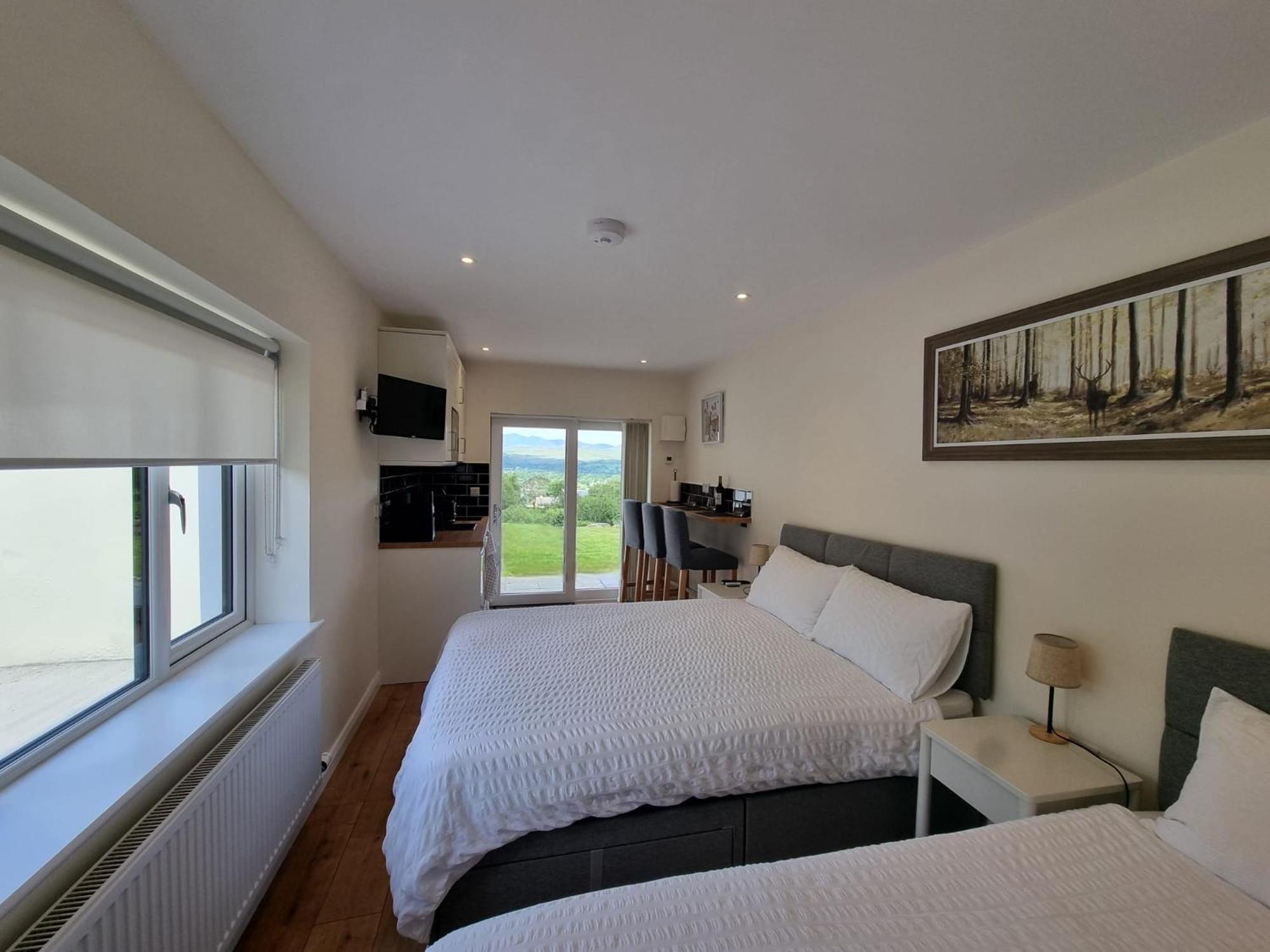 Misty Bay - Kenmare Otel Dış mekan fotoğraf