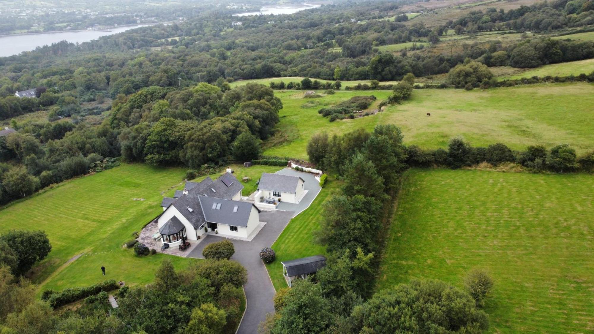 Misty Bay - Kenmare Otel Dış mekan fotoğraf