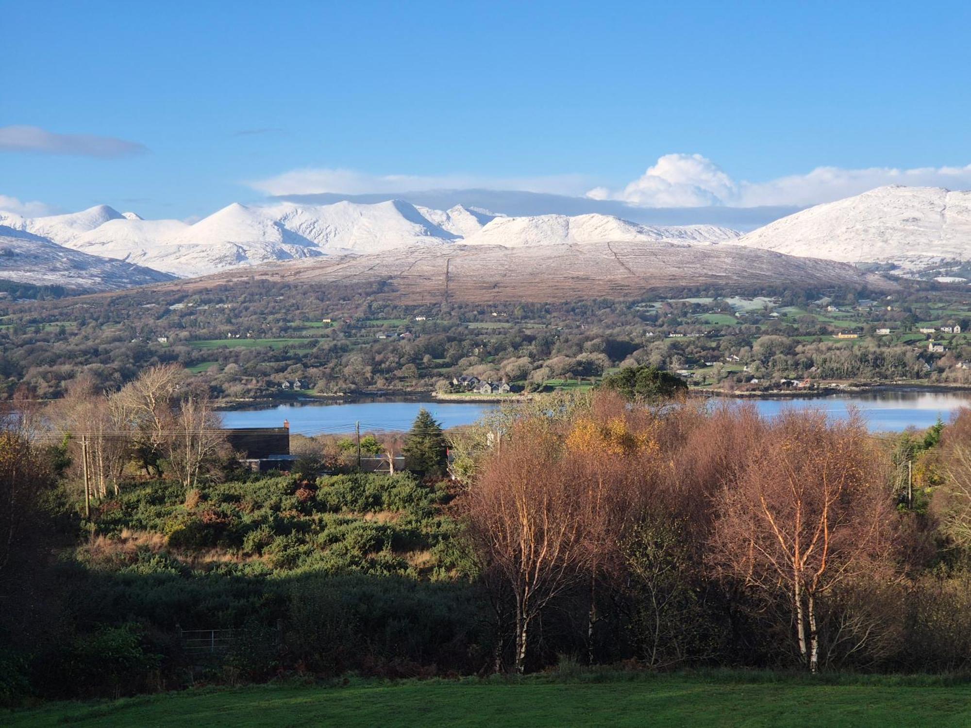 Misty Bay - Kenmare Otel Dış mekan fotoğraf
